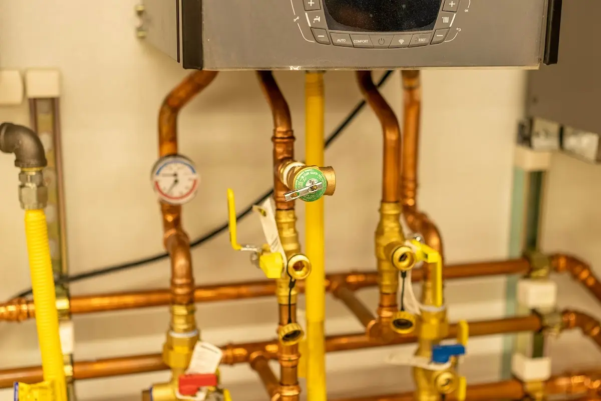 Licensed technician providing Pipe Repair for a homeowner in Mercer Island